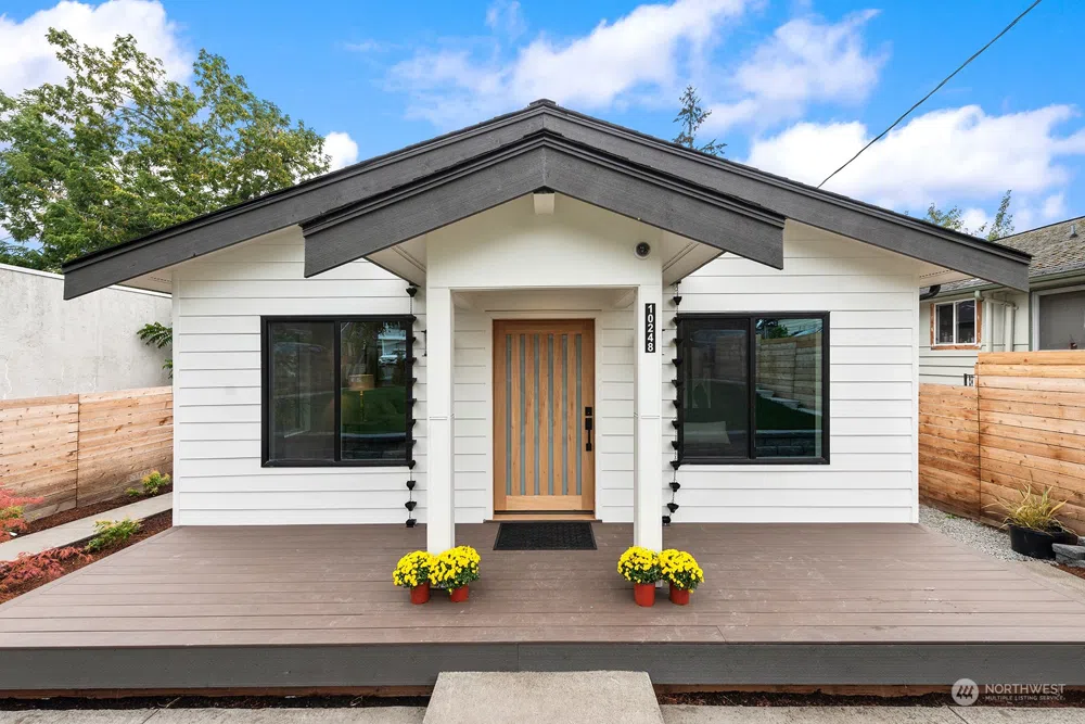 10248 42nd Avenue SW #A