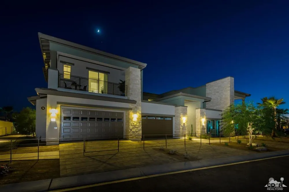 201 Retreat Circle Palm Desert, CA 92260