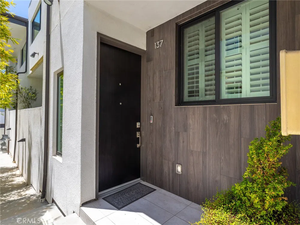 137 Virginia Street El Segundo, CA 90245