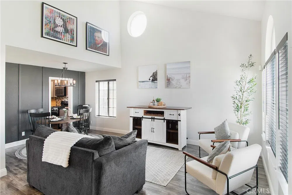 2855 W Fairview Drive