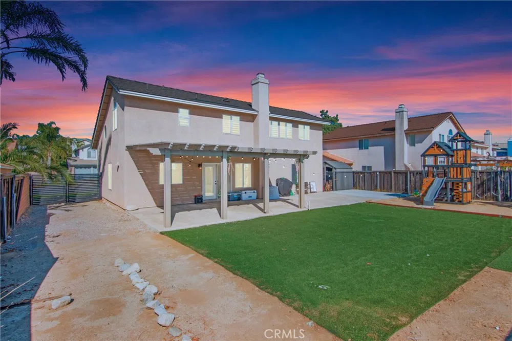 2855 W Fairview Drive Rialto, CA 92377
