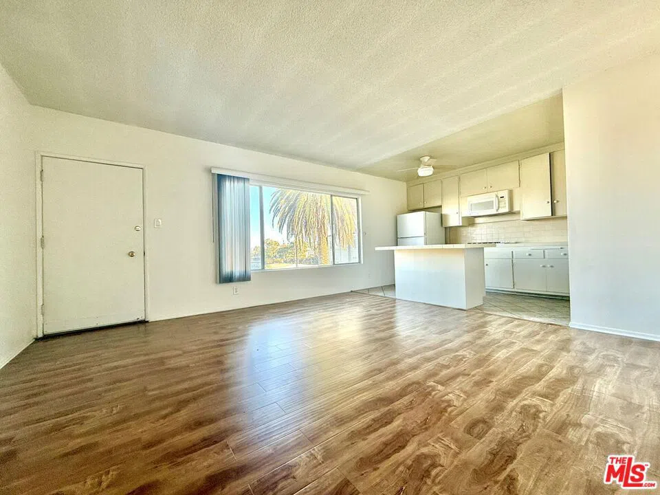 127 Loma Vista Street #10