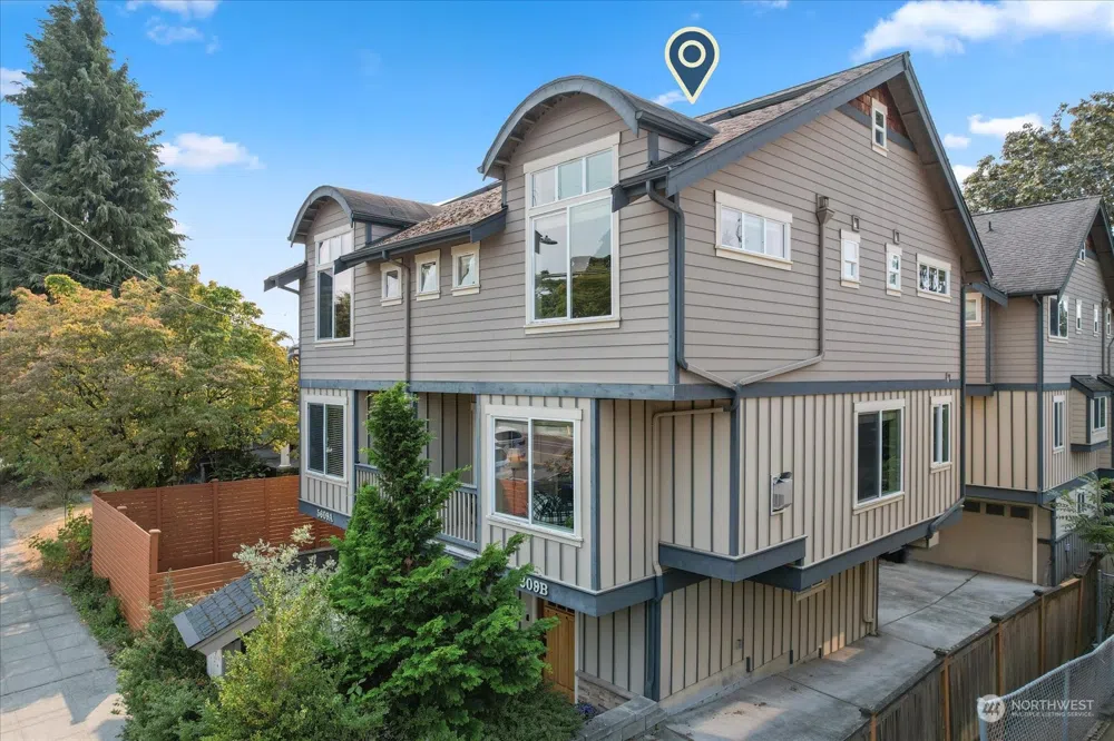 5609 Phinney Avenue N #B