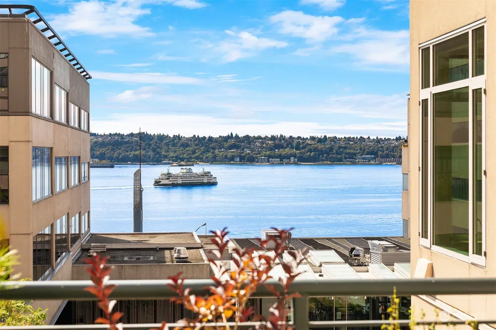 2030 Western Avenue #411