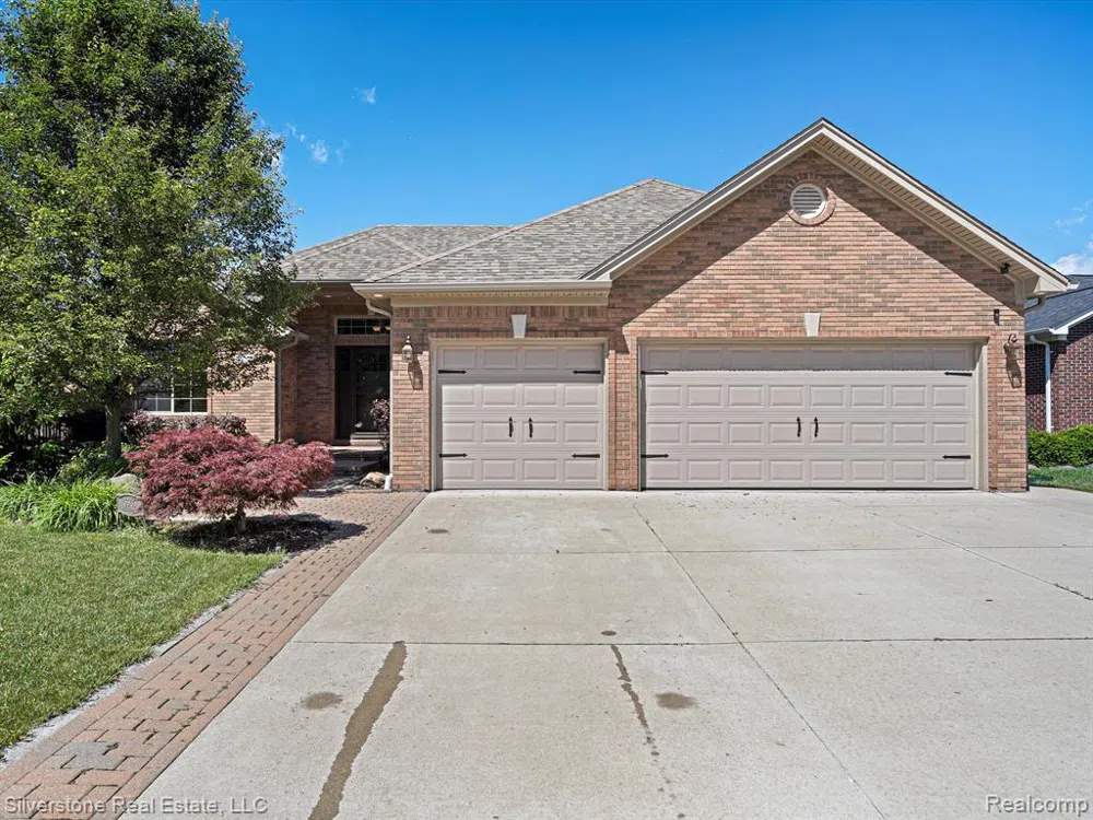 55105 ENGLEWOOD DRIVE