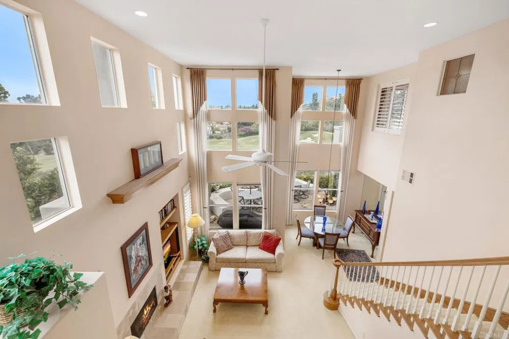 7069 Tatler Carlsbad, CA 92011