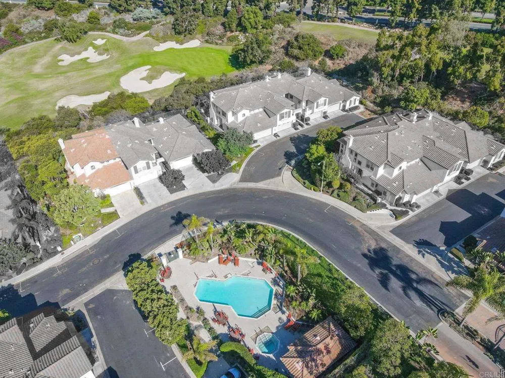7069 Tatler Carlsbad, CA 92011