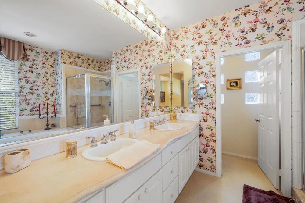 7069 Tatler Carlsbad, CA 92011