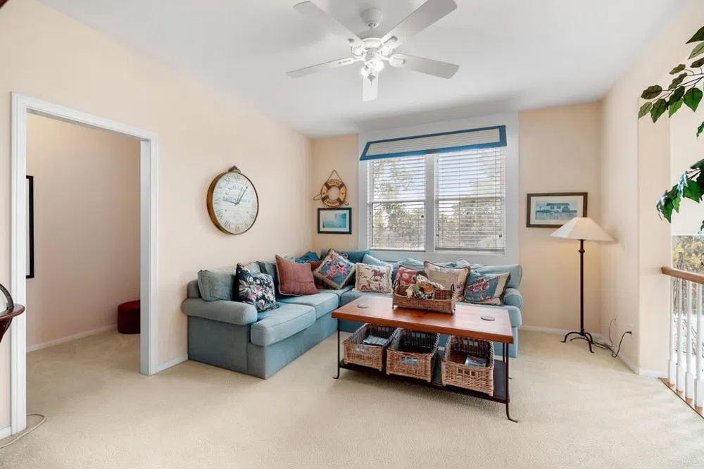 7069 Tatler Carlsbad, CA 92011