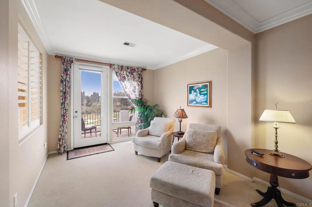 7069 Tatler Carlsbad, CA 92011