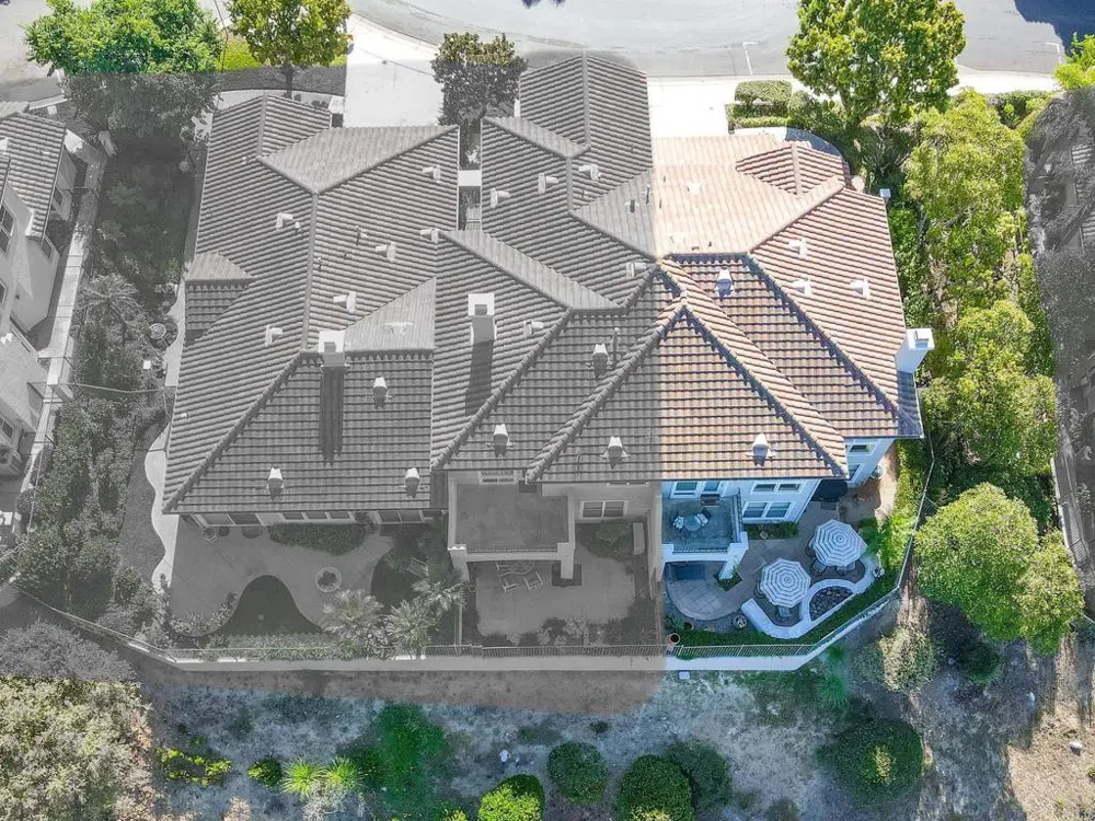 7069 Tatler Carlsbad, CA 92011