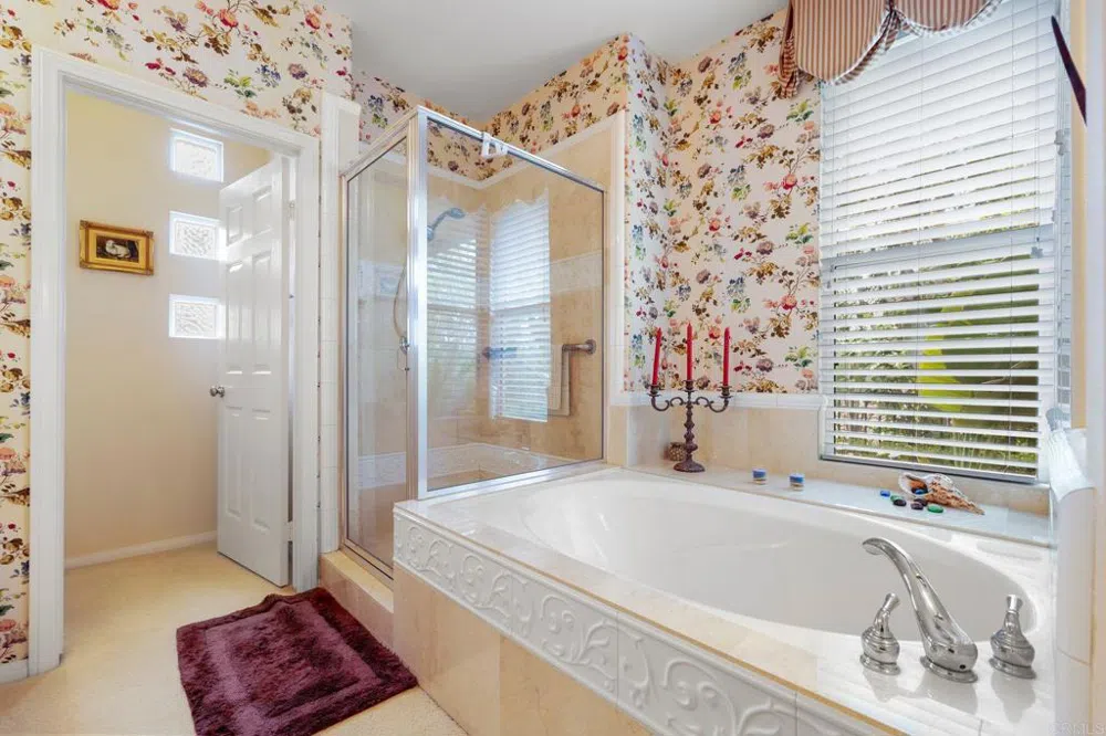 7069 Tatler Carlsbad, CA 92011