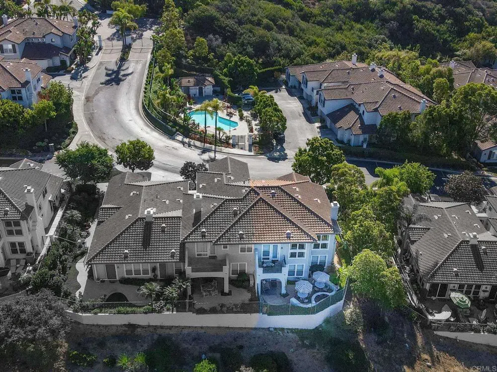 7069 Tatler Carlsbad, CA 92011