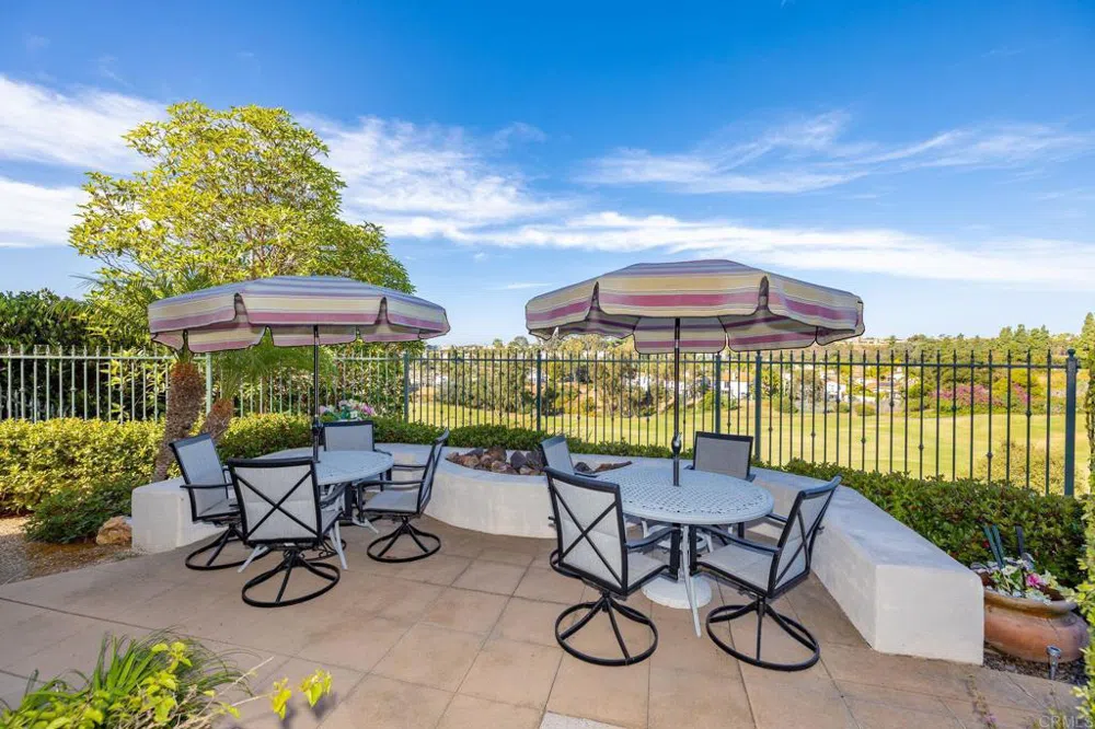 7069 Tatler Carlsbad, CA 92011