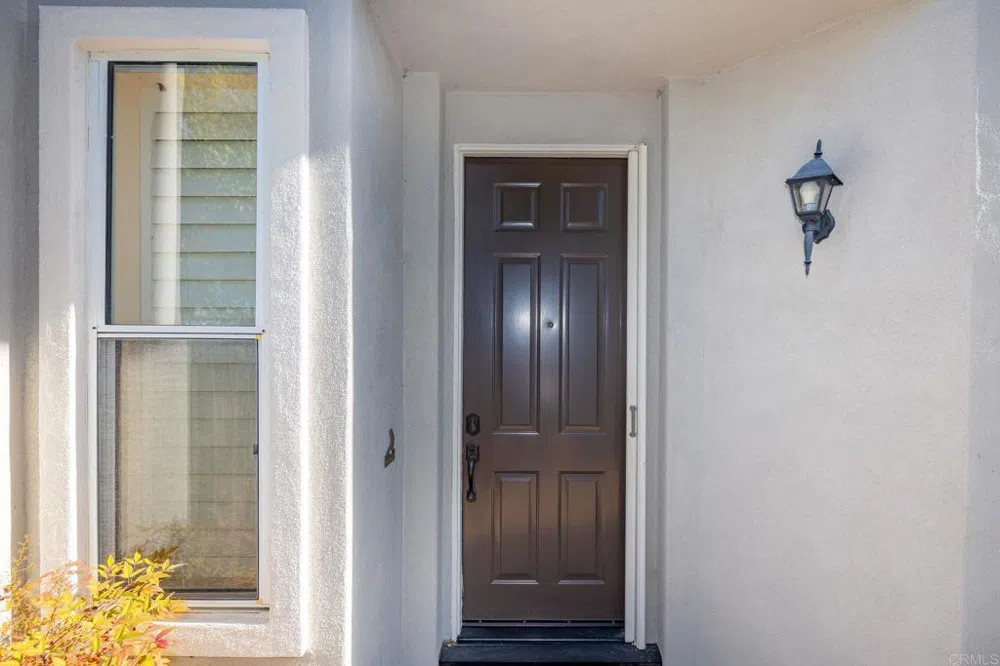 7069 Tatler Carlsbad, CA 92011