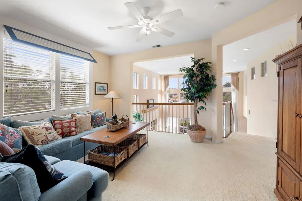 7069 Tatler Carlsbad, CA 92011