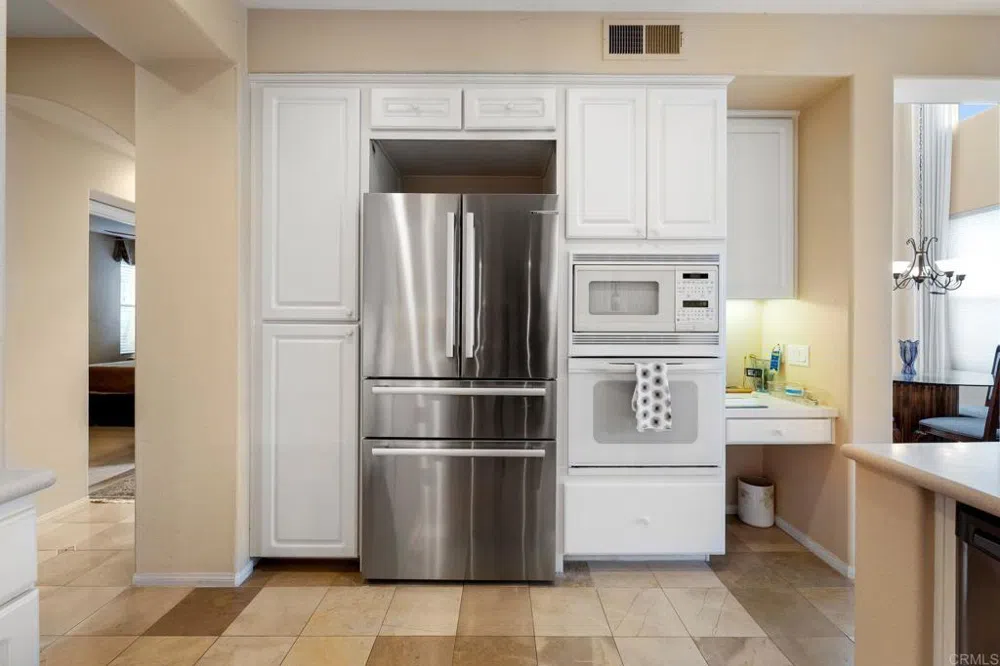 7069 Tatler Carlsbad, CA 92011