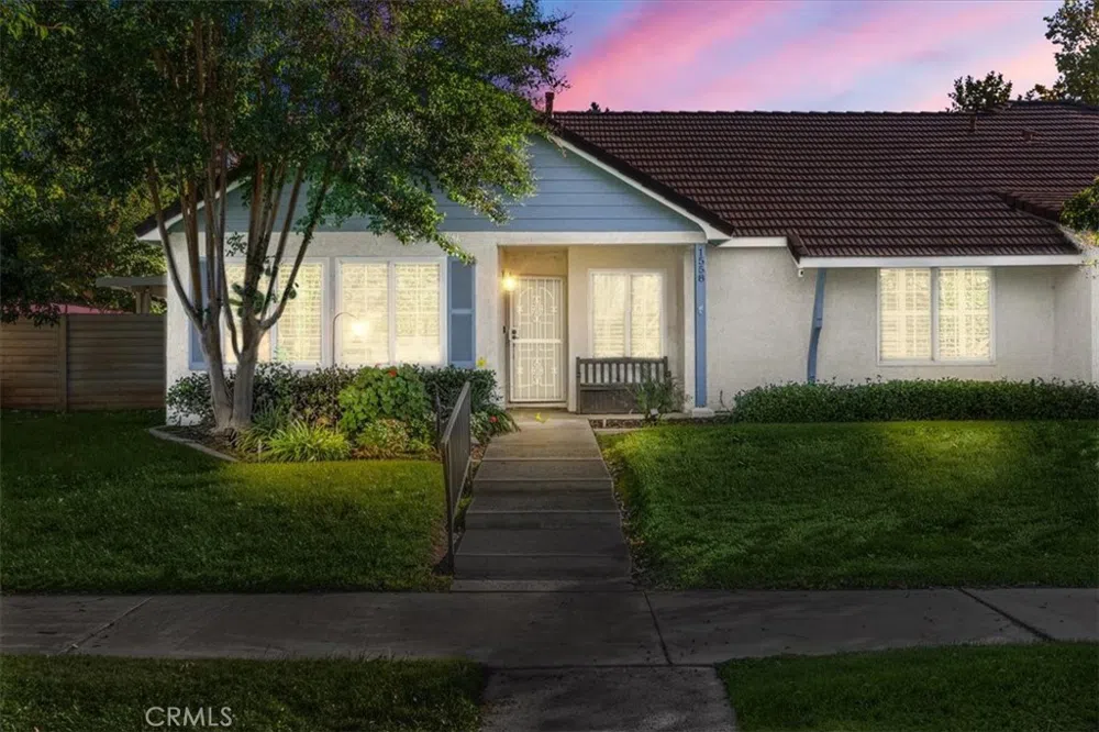 1558 E Citrus Avenue