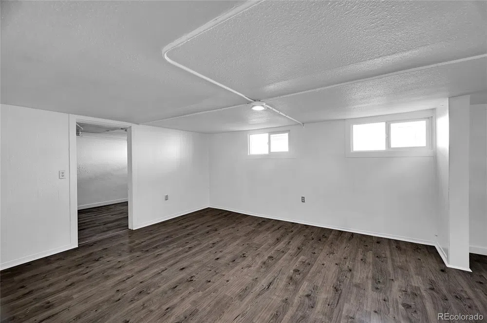 27 E 5th Avenue Longmont, CO 80504