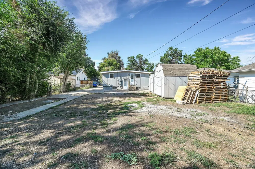 27 E 5th Avenue Longmont, CO 80504