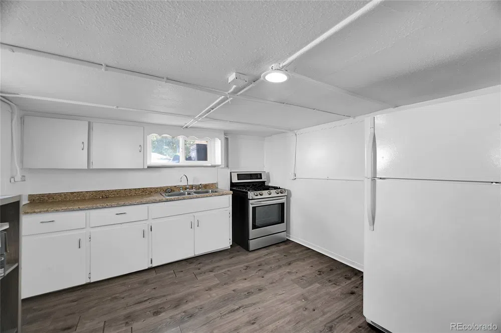 27 E 5th Avenue Longmont, CO 80504
