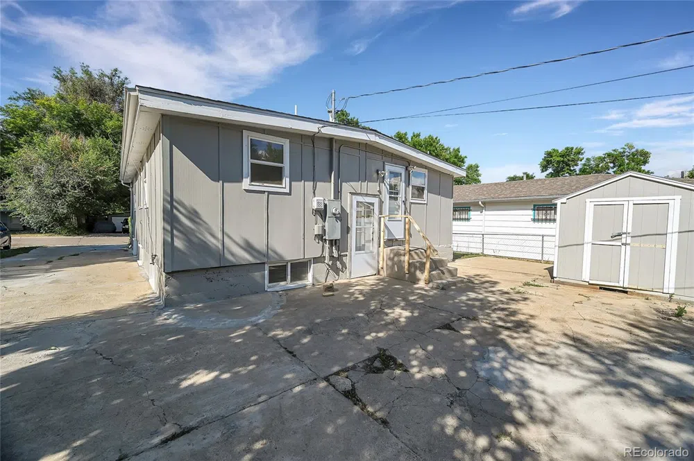 27 E 5th Avenue Longmont, CO 80504