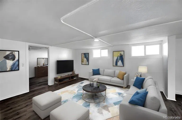 27 E 5th Avenue Longmont, CO 80504
