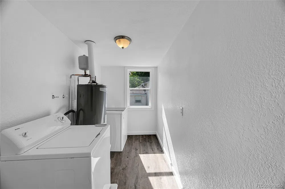 27 E 5th Avenue Longmont, CO 80504