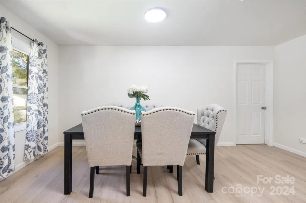 2407 Carolina Avenue Kannapolis, NC 28083