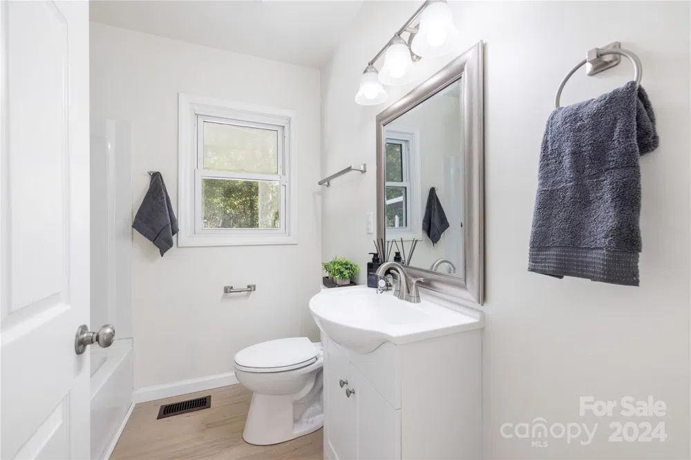 2407 Carolina Avenue Kannapolis, NC 28083