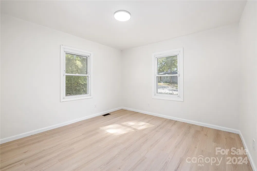 2407 Carolina Avenue Kannapolis, NC 28083