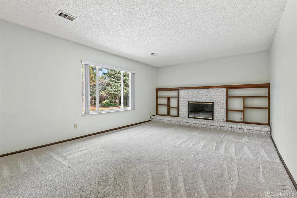 1331 E Nichols Avenue Centennial, CO 80122