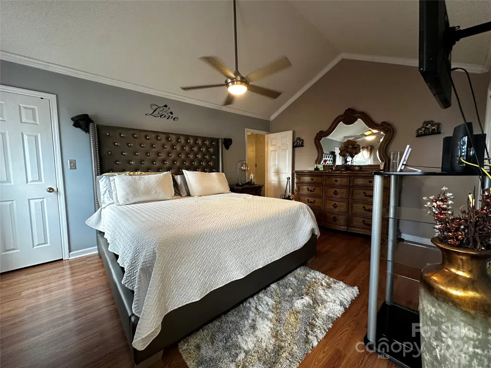 129 Cimarron Drive Asheville, NC 28803