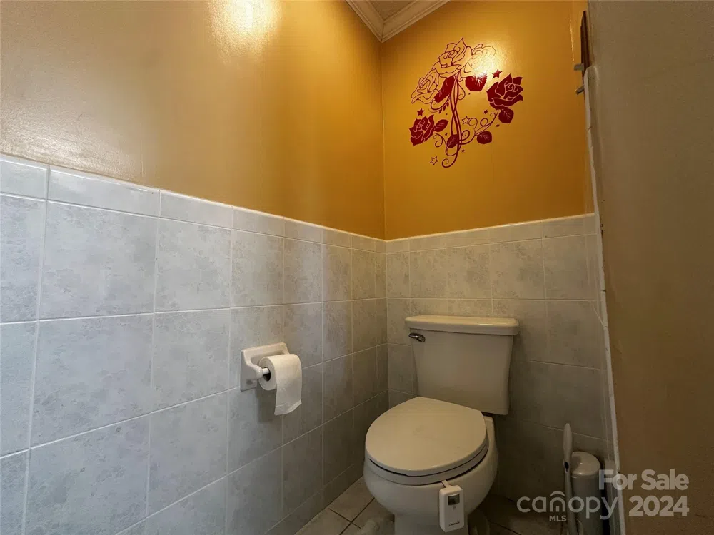129 Cimarron Drive Asheville, NC 28803