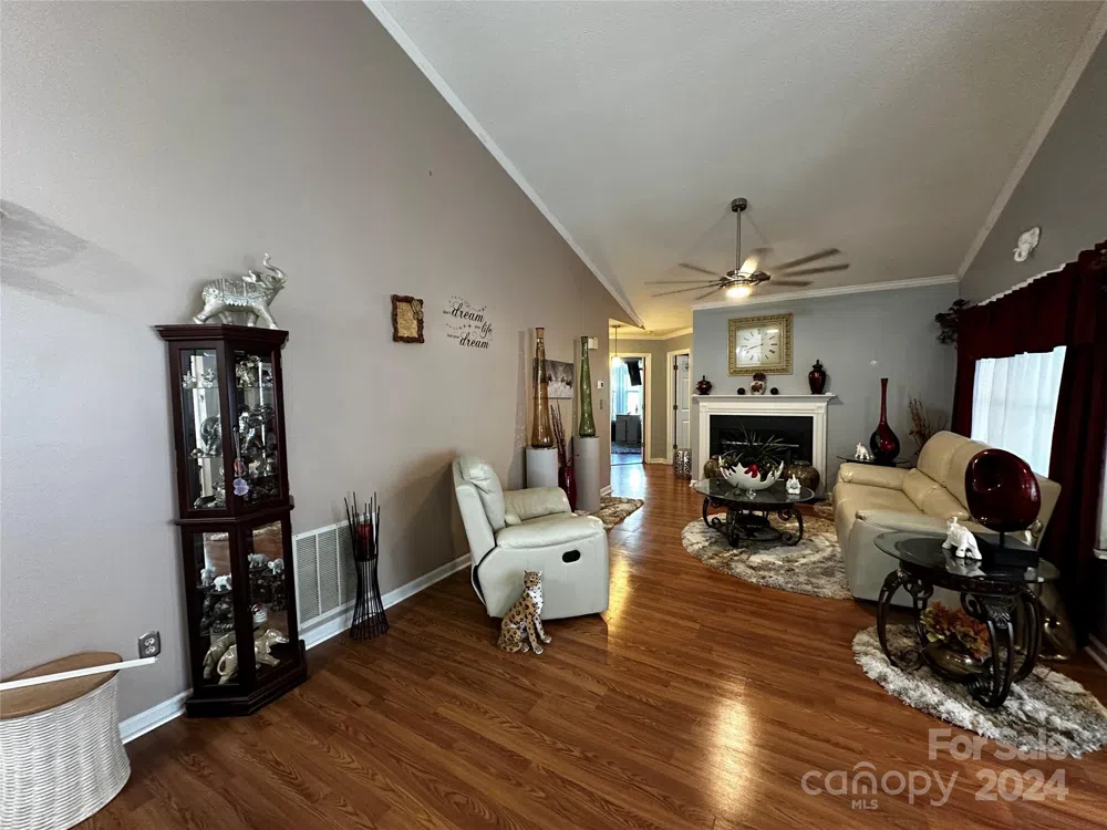 129 Cimarron Drive Asheville, NC 28803