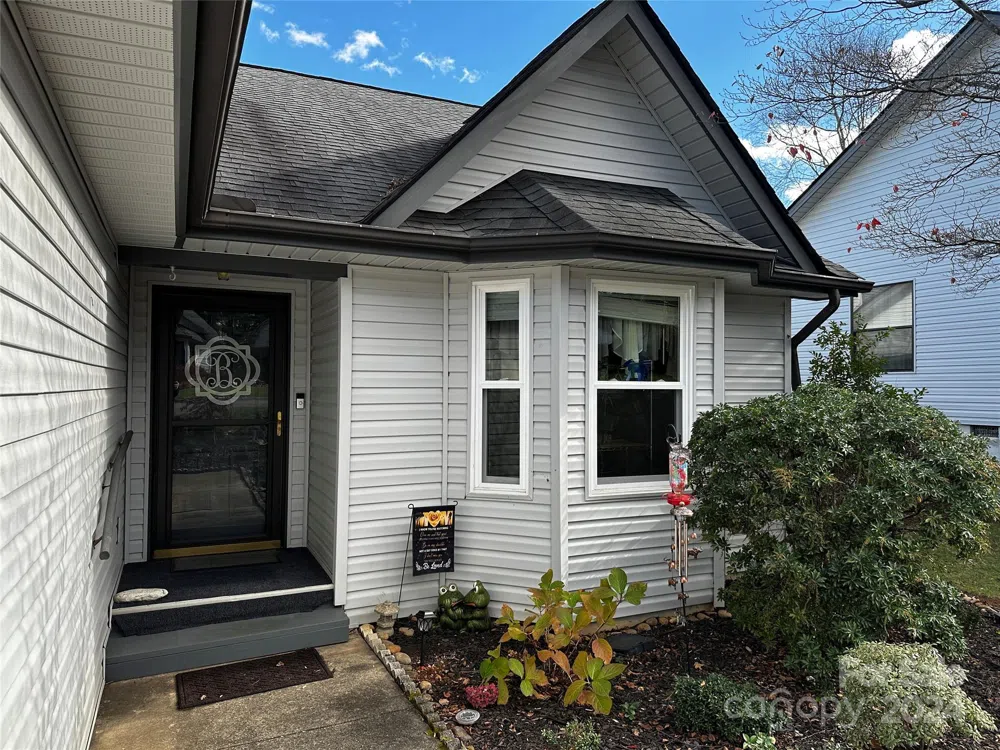 129 Cimarron Drive Asheville, NC 28803