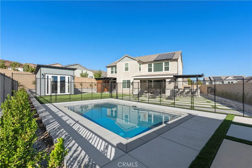 25068 Aspen Falls Drive Canyon Country, CA 91387