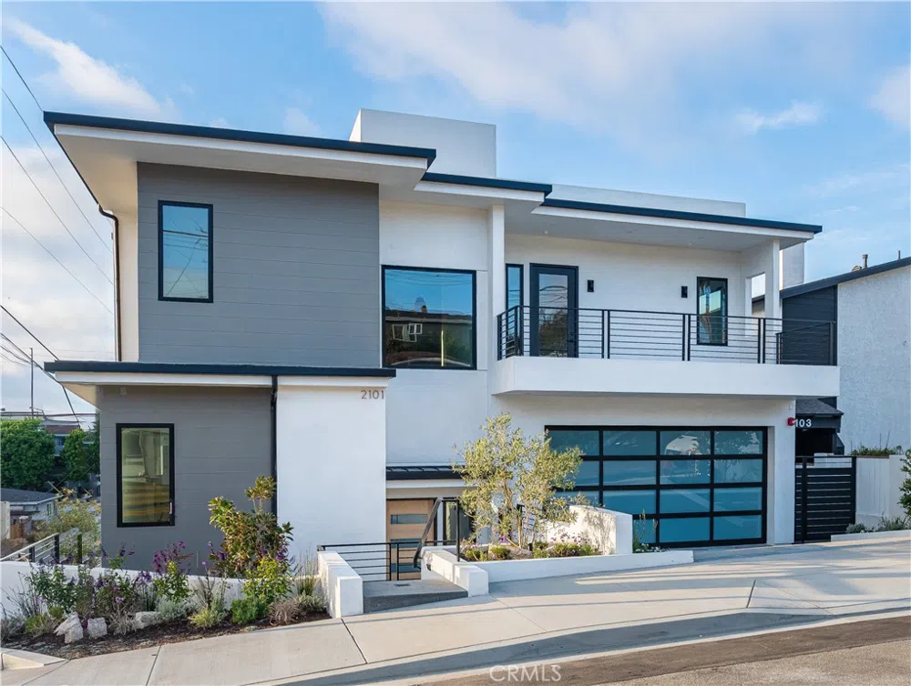 2101 Rockefeller Lane Redondo Beach, CA 90278