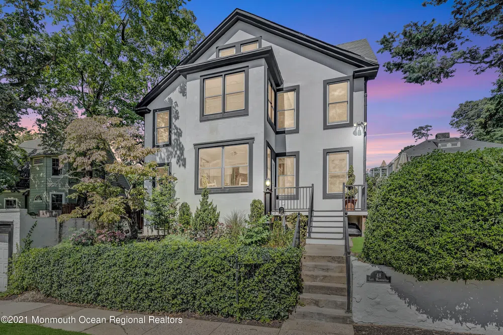 48 E Washington Avenue