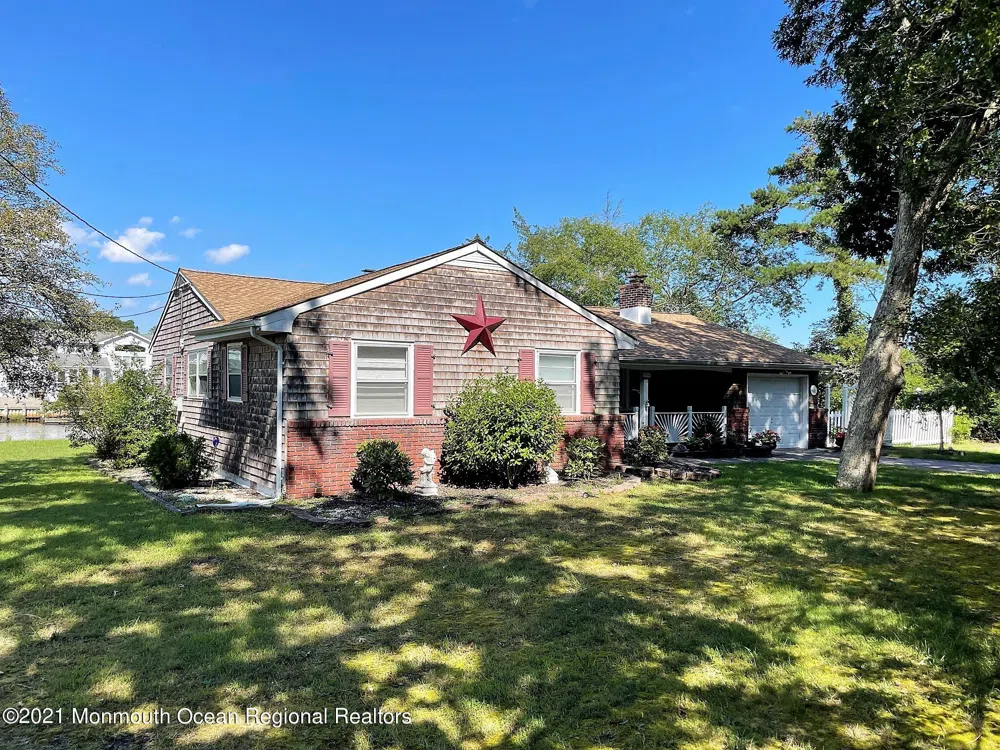 264 Country Club Boulevard