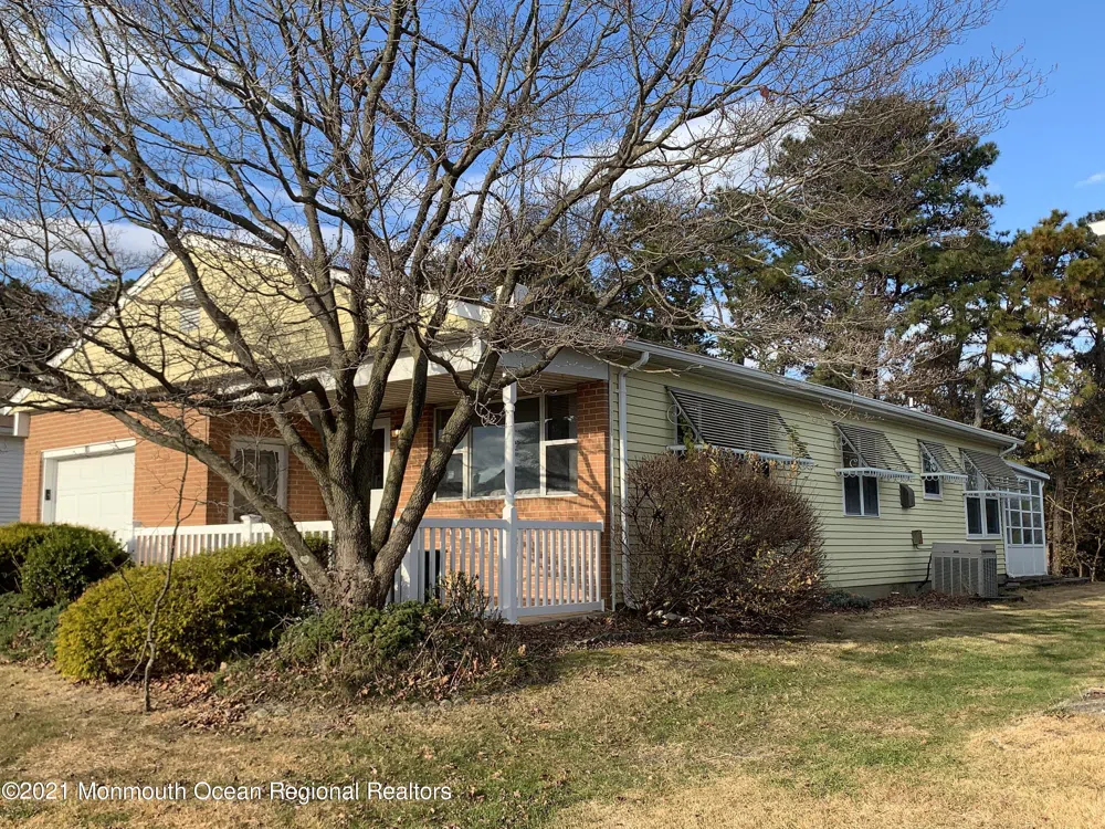 92 Orlando Boulevard