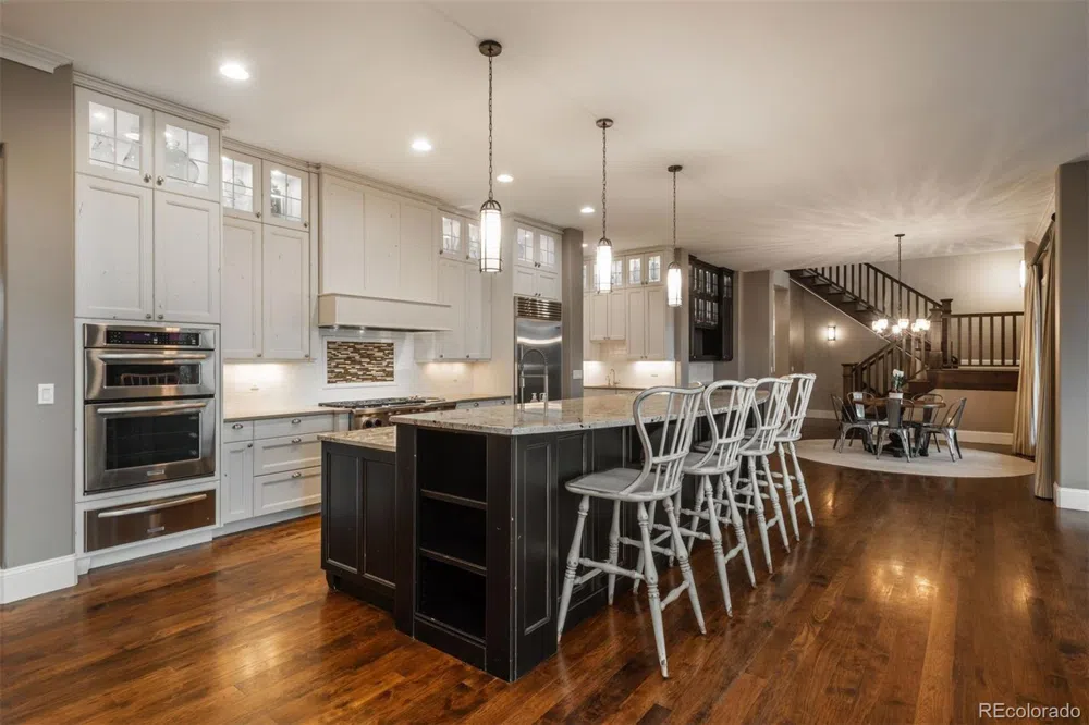 10109 S Shadow Hill Drive