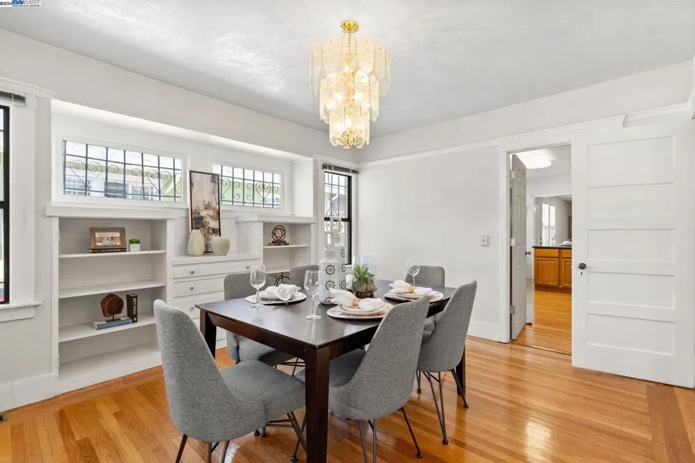 2344 Bartlett St Oakland, CA 94601