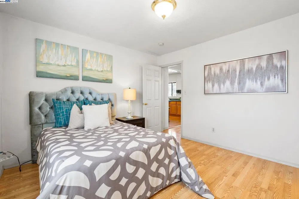2344 Bartlett St Oakland, CA 94601