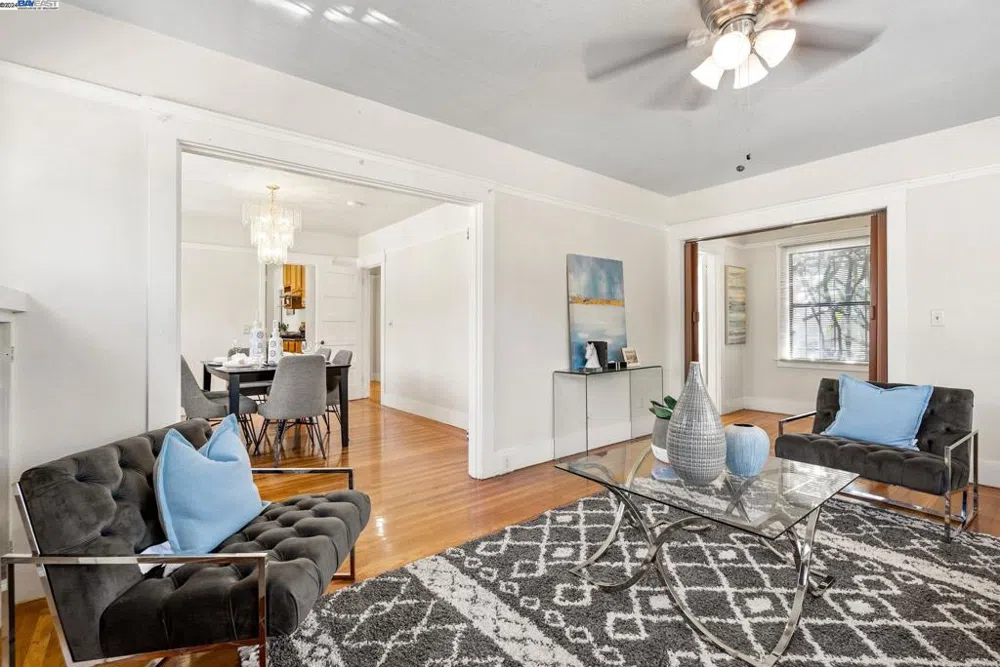 2344 Bartlett St Oakland, CA 94601