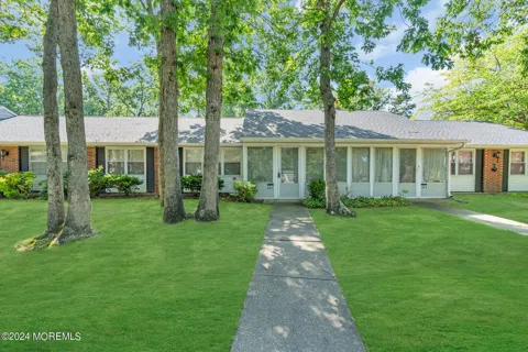 126 Farrington Court