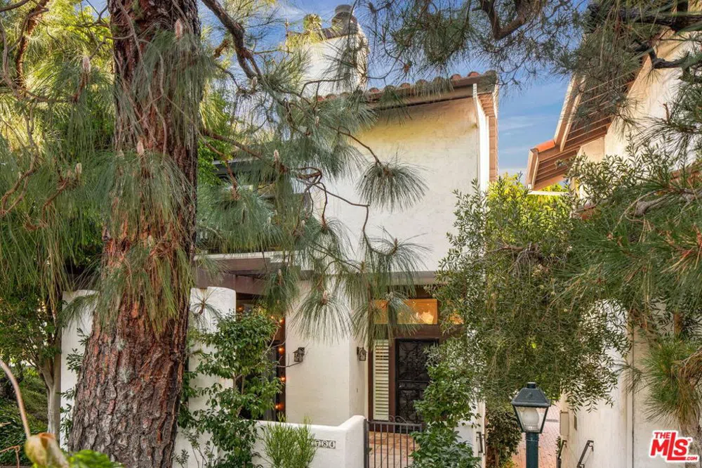 1784 Palisades Drive