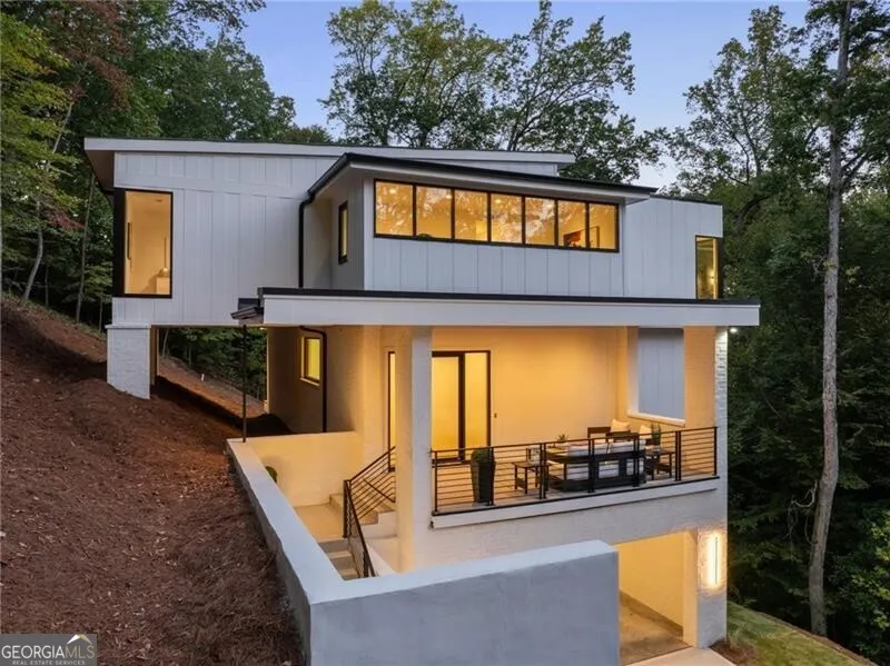 5290 Lake Forrest Drive Atlanta, GA 30342