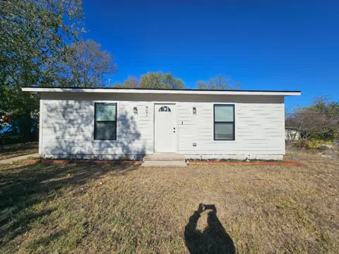 901 Evergreen Drive