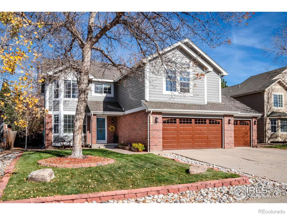 979 Ridgeview Avenue